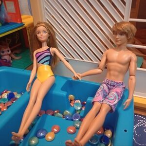 Barbie Doll Lot 2019 Beach Pool Barbie Doll + 2012 Beach Ken Doll